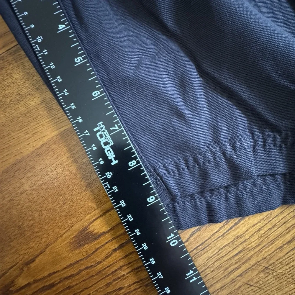 Tommy Bahama Relax Black Flat Front Cargo Pocket Shorts Men's Size 40